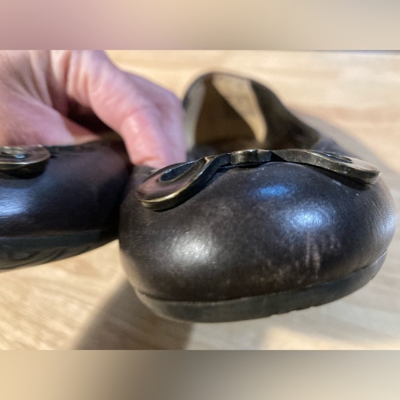 Simply Vera Wang flats in size 8 M. In great condition 🌺 - Picture 4 of 7